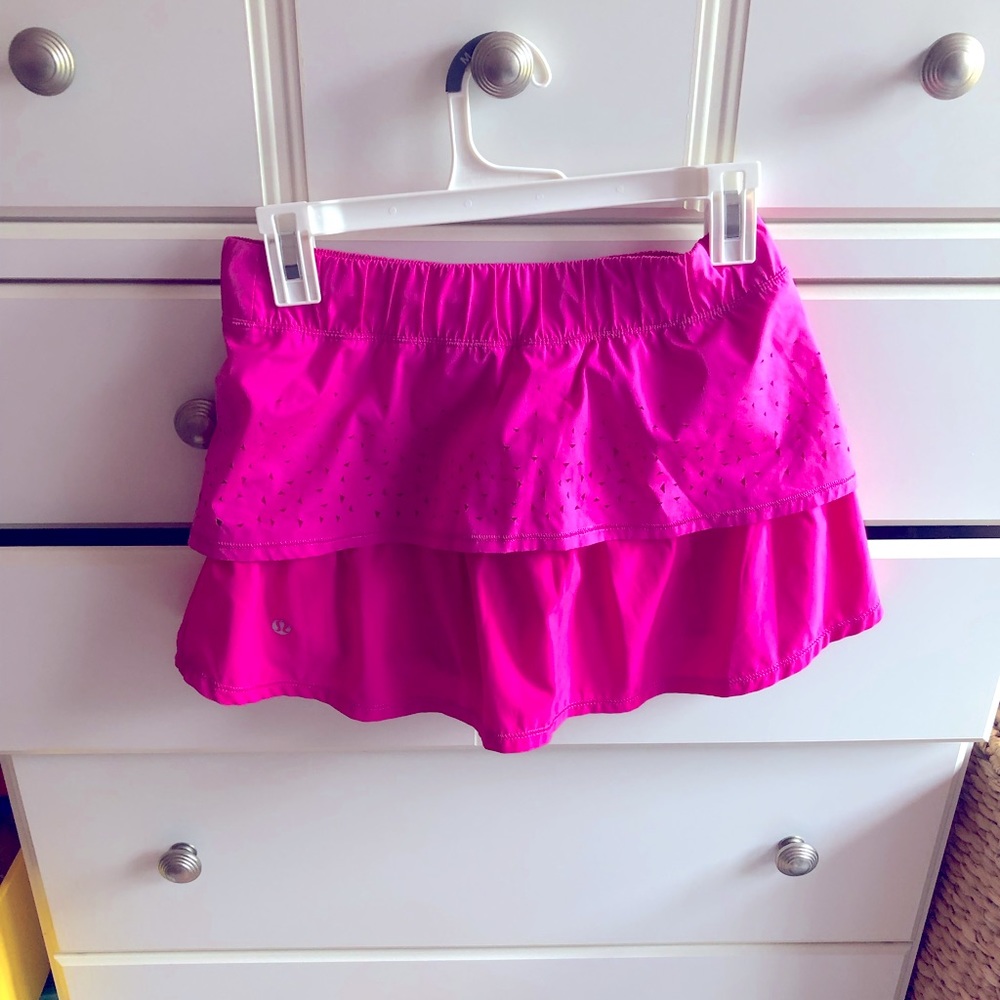 LULULEMON MINI TENNIS SKIRT